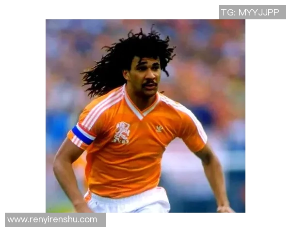 外国足球明星展现超凡实力的背后故事与成就解析