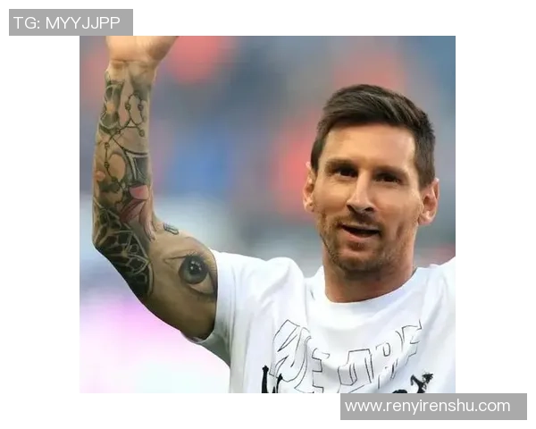 足球明星名字纹身女孩的梦想与追求展现青春的热情与勇气 足球明星名字纹身女孩的梦想与追求展现青春的热情与勇气